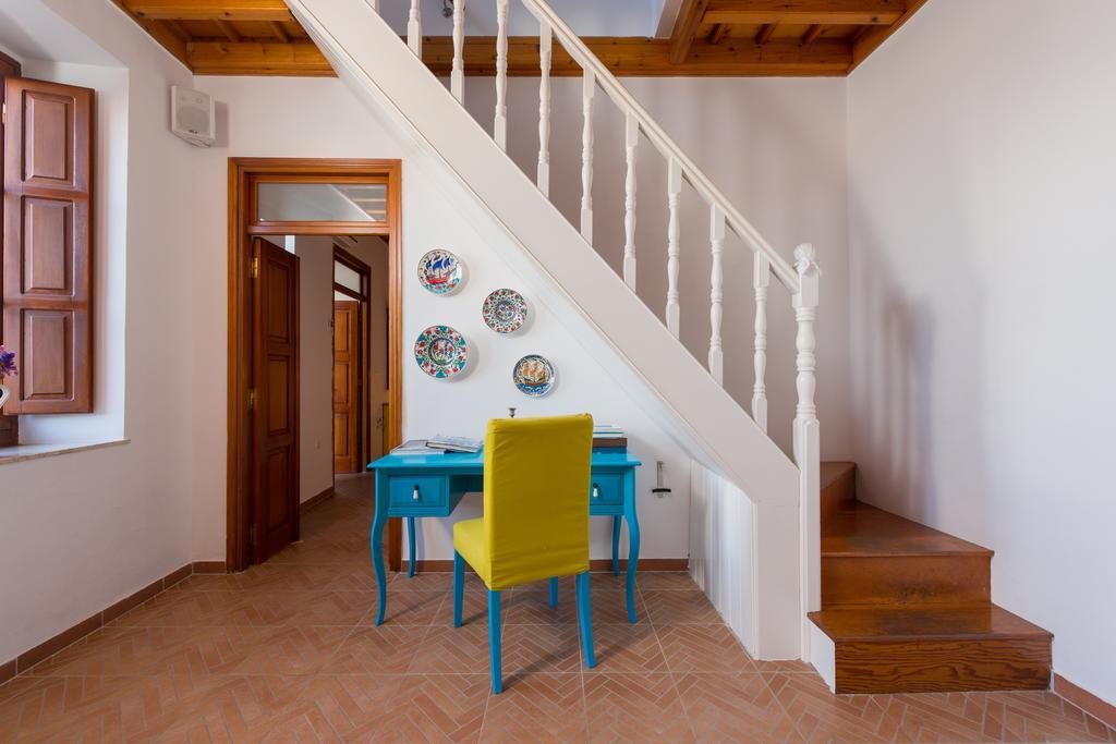 Villa Lindos エクステリア 写真